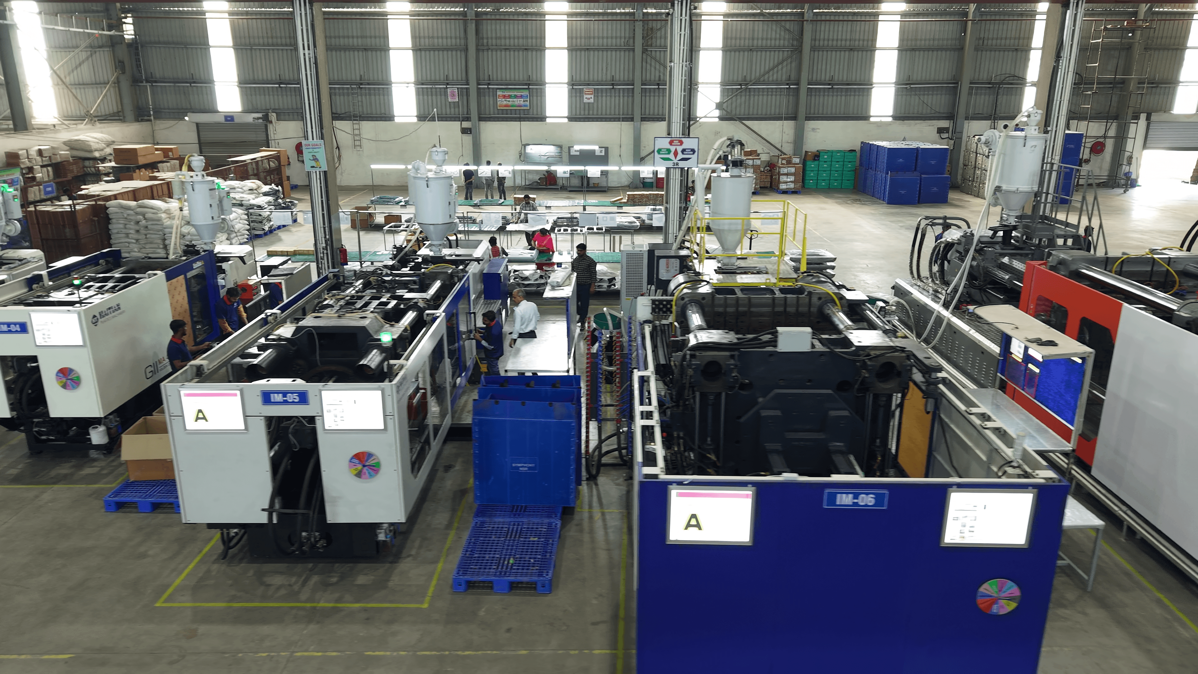 Active production lines inside the Pixelplast facility