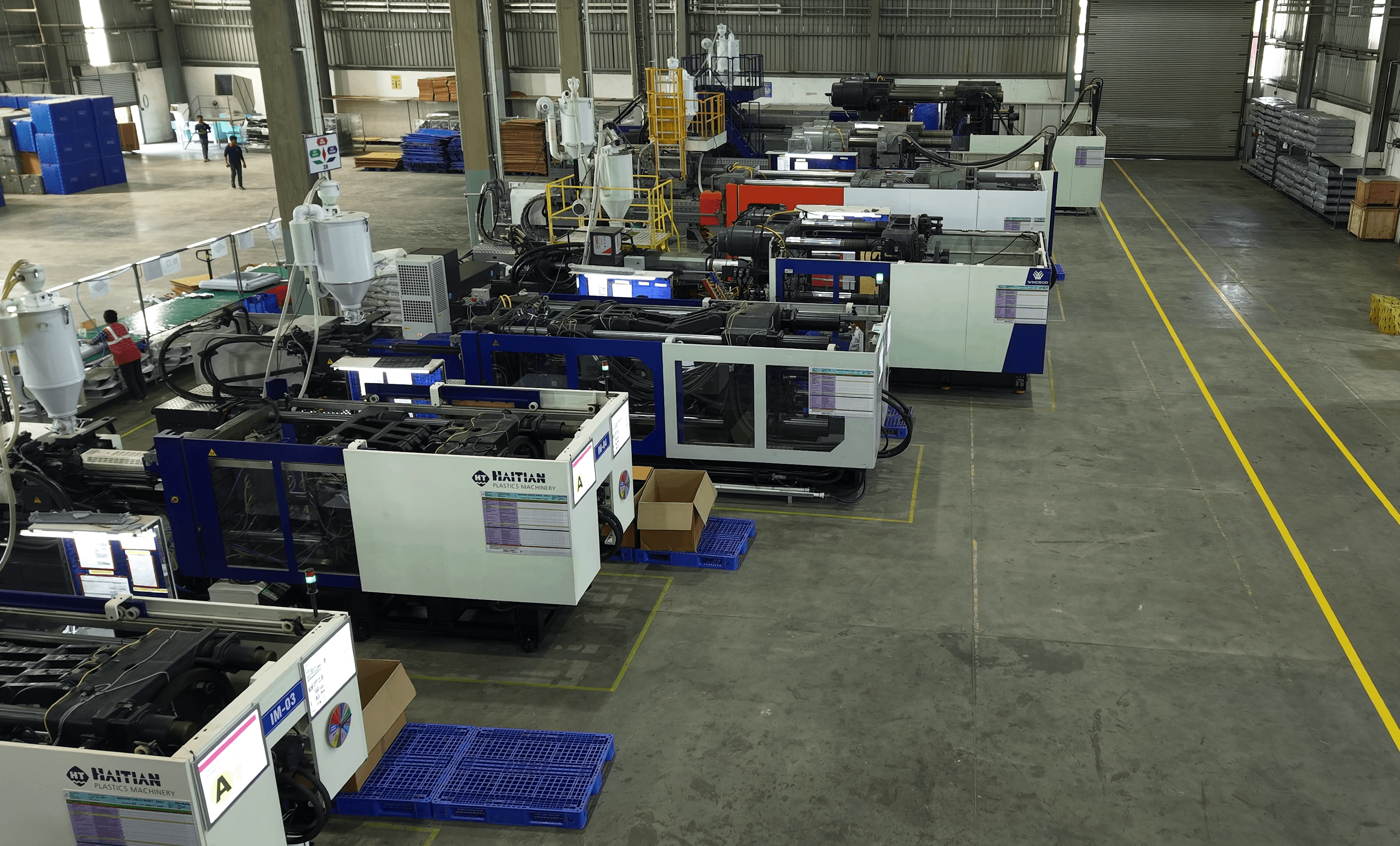 Pixelplast injection-moulding production floor